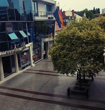 Apartment The Royal Pg Podgorica Exterior foto